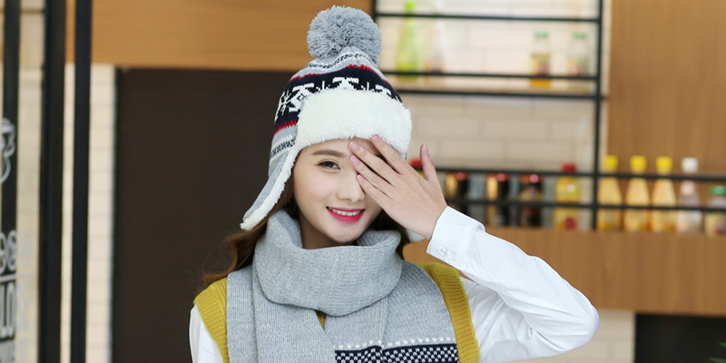Unveiling the Knitted Hat Industry in Liaobu: Lighting up the Global Fashion Map with High-quality P